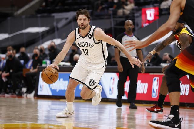 雷霆大胜灰熊豪取11连胜 老鹰送猛龙十连败